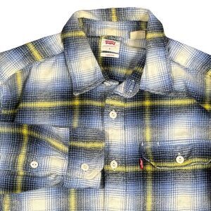 Levi’s Flannel Shirt Blue Yellow Plaid Standard Fit Button Down Cotton Men’s S